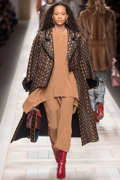 Look 6